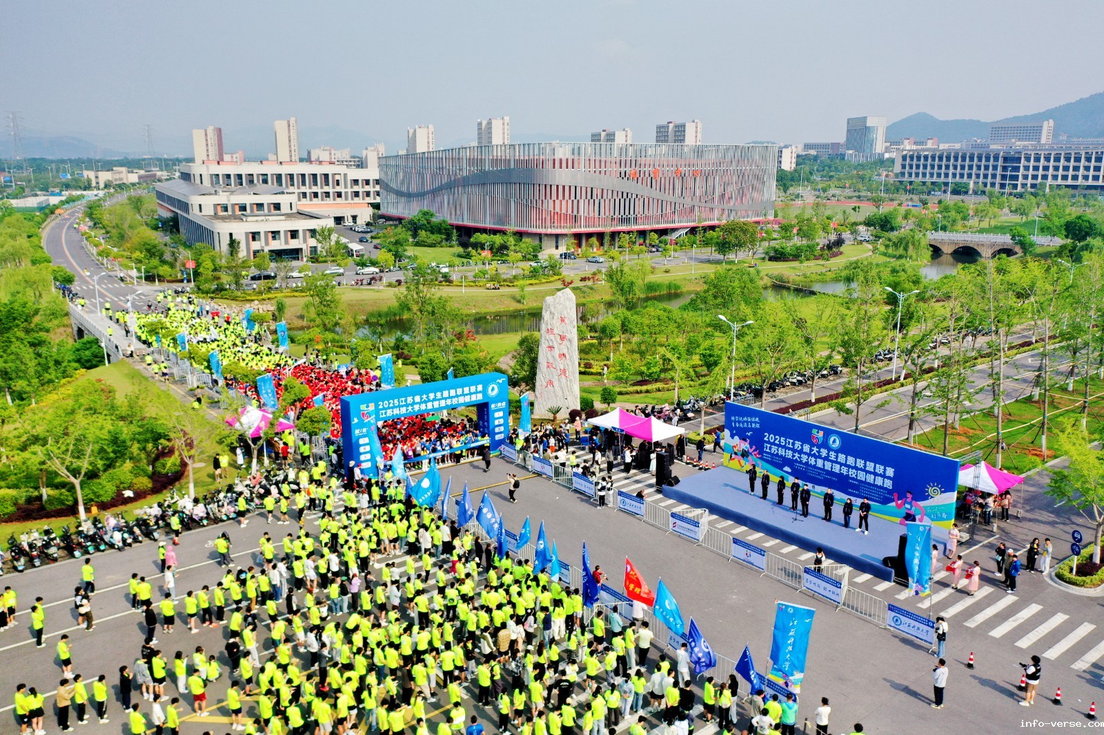 1748071354165660.jpg 155b52cff07a437848edd0a305b93f6.jpg